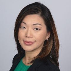 Jenni Wai Headshot